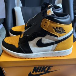 Jordan 1 High OG Yellow Toe 
