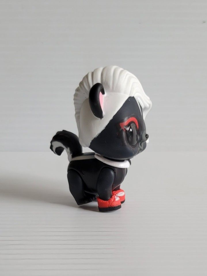 LOL Surprise EYE SPY Series 4 Pets Black Stripe. for Sale in