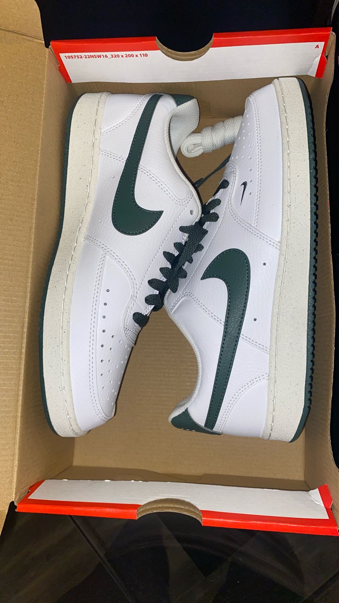 Nike Womens 10 Green