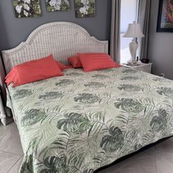 Bears Coastal Bedroom Furniture 