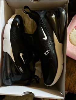 Nike 270 size 9