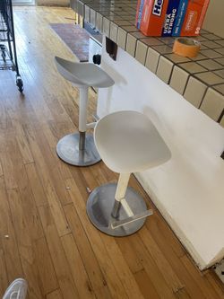 2 Bar Chairs