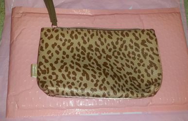 NEW Ipsy Leopard Print Makeup Bag/Pouch - $5 - PARMA