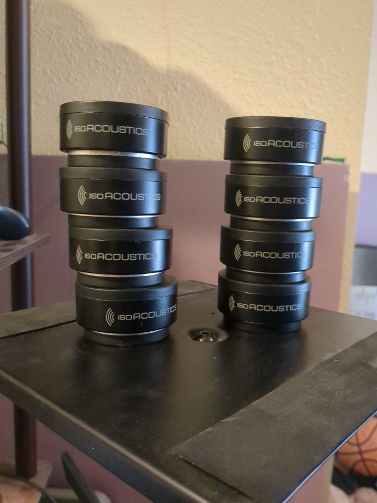 ISOLATION PADS - IsoAcoustics IsoPuck x8