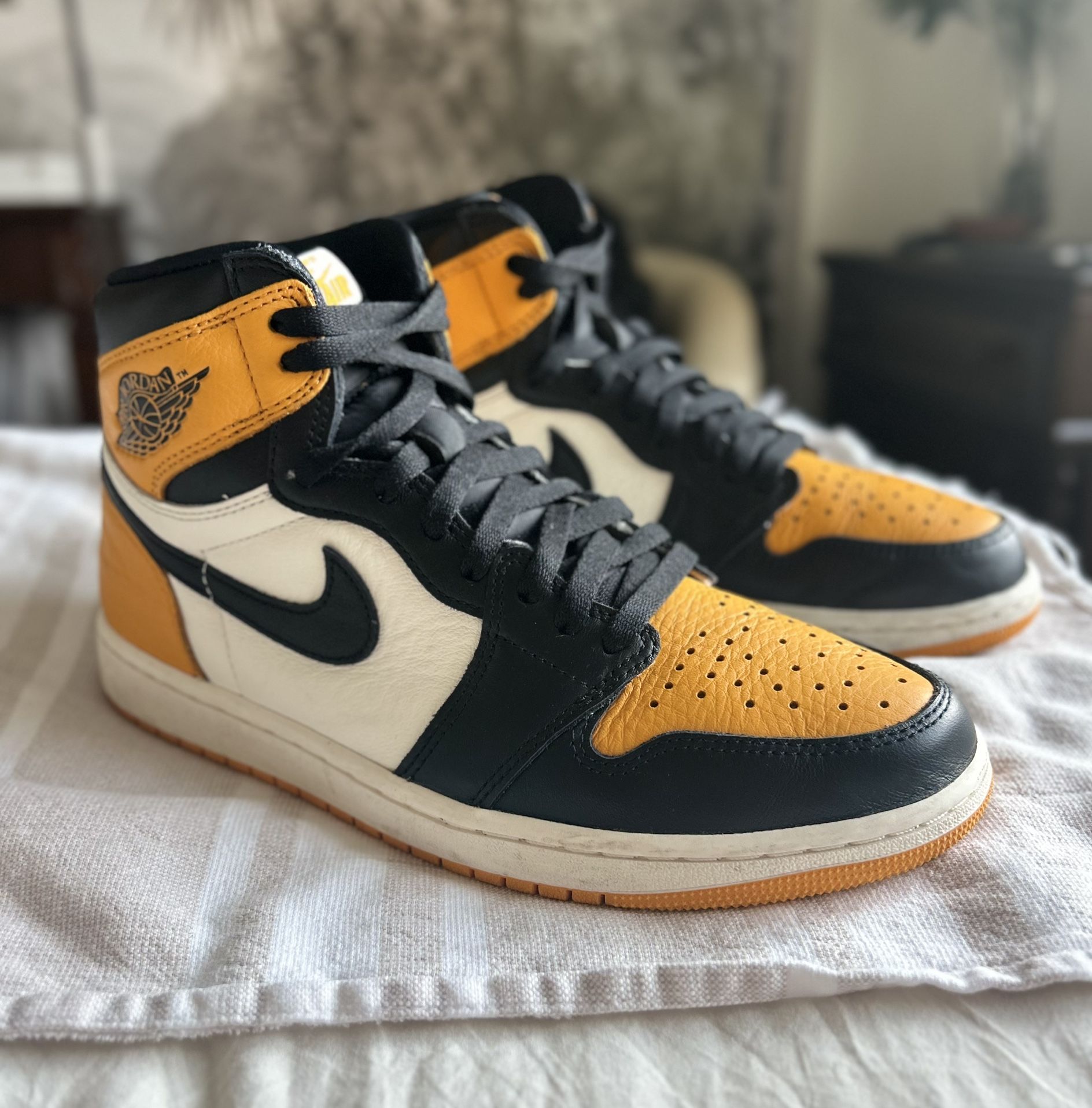 Jordan 1 Taxi size 9