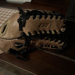 Nike Baseball Glove
