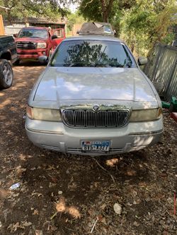 1999 Ford Crown Victoria