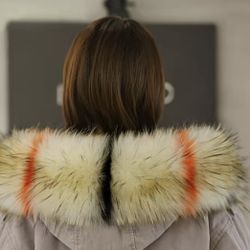 NEW Stylish Faux Fur Collar or Scarf