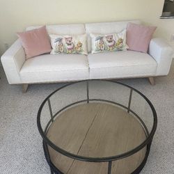 Living room 3 pieces with coffee table and end table 