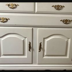 White Child’s Dresser With Storage 