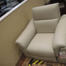 Leather Power Recliner — Natuzzi Editions (Seashell) 0756C176N541575