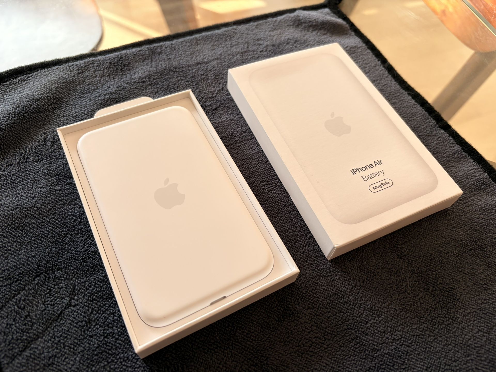 iPhone Air MagSafe Battery