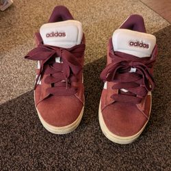 Adidas Size 9 Woman. 