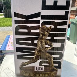 Mark Buehrle Replica Statue