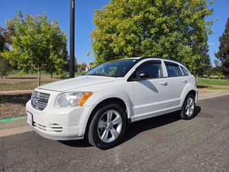 Dodge Caliber Hatchback – White