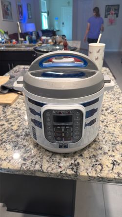 R2D2 instapot