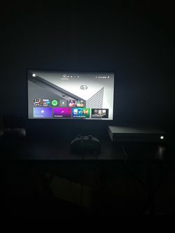 gaming monitor / Xbox one S