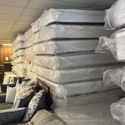 Queen size mattresses for $200