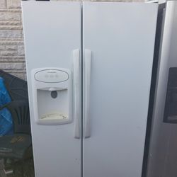 Admiral Side By Side Refrigerator