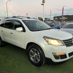 2016 Chevy Traverse LT 