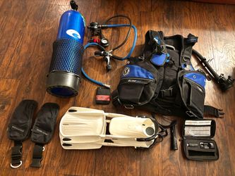 SCUBA DIVING GEAR (COMPLETE SET)