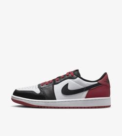 Air Jordan 1 Low OG Black Toe — Size 10.5