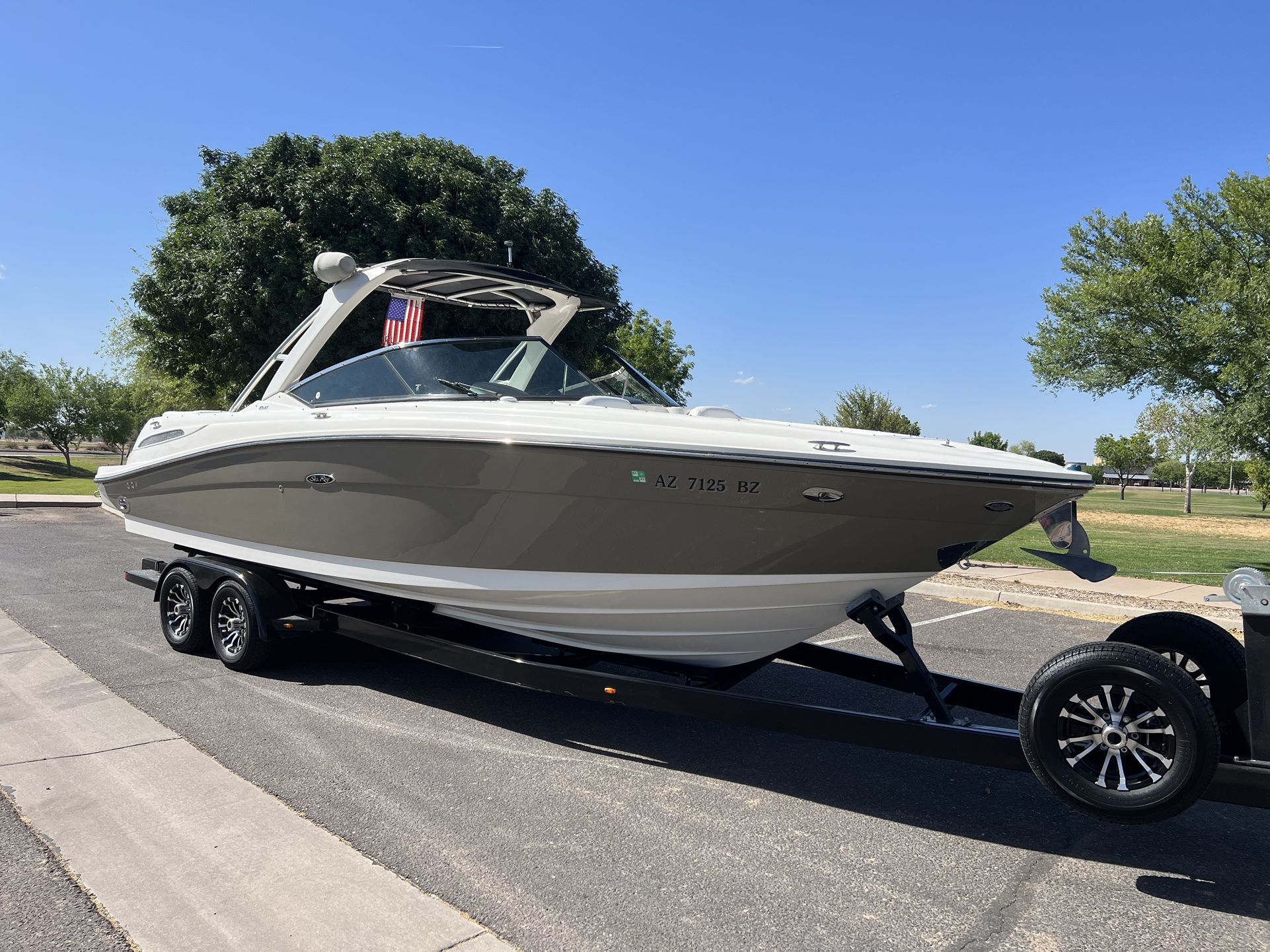 29’ Sea Ray Open Bow