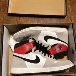 Jordan’s 1s Retro High Light Smoke Grey