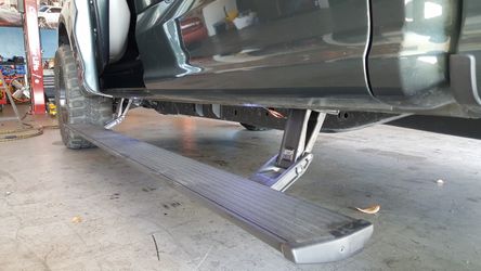 Electric AMP side steps
