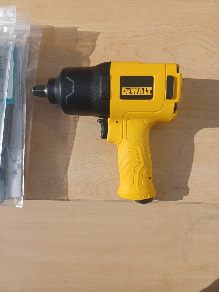 Dewalt 1/2 Impact Wrench (New)