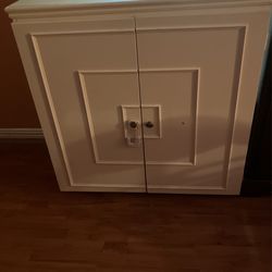 White Wood Furniture 