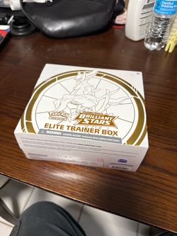 Pokémon Sword & Shield Brilliant Stars Elite Trainer Box