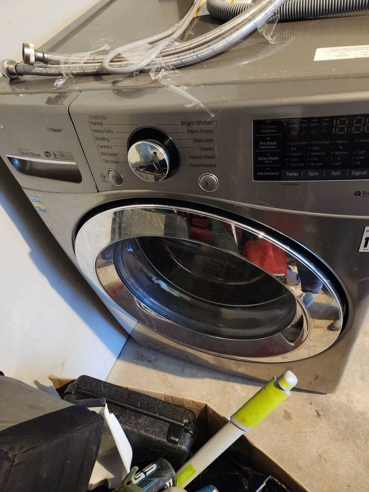 LG Front Loader Washer And Dryer Set for Sale in Overland Park, KS