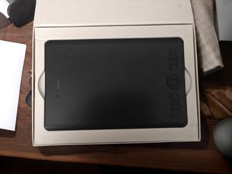 Wacom Intuos Pro Graphics Drawing Tablet