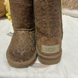 Toddler Uggs Size 6/$25