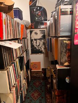 Huge 8,000 Vinyl Records: Collection