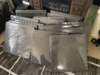 Brand New Floor Foam Mats  1 Pack- 4pcs  Made of Neoprene Rubber 2ft x 2ft 1/2 inch thickness  16sq ft of floor