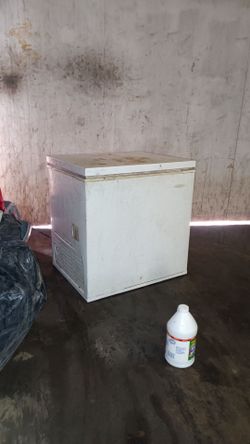 Frigidaire deep freezer