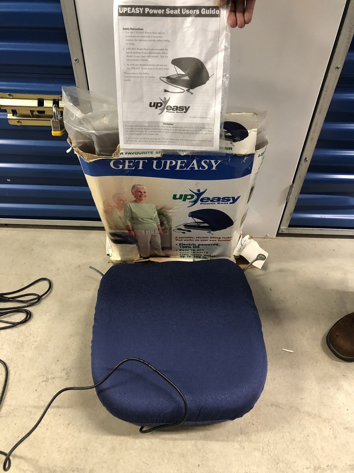 Up easy get up electrical seat. Perfect for older people and people with back pain