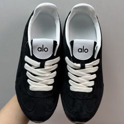 Alo yoga sunset  sneakers