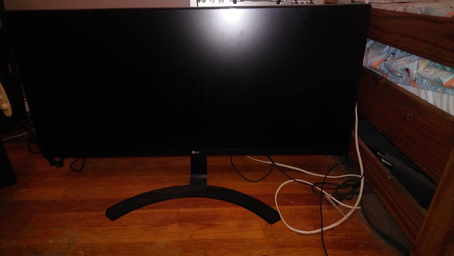 LG 34um68 ultrawide monitor
