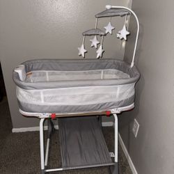 Infant Portable Bassinet 