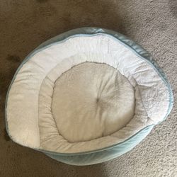 Dog bed For Sale