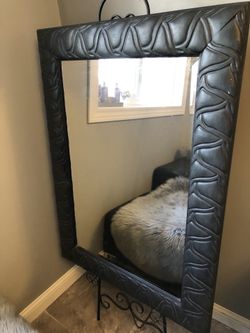 Black frame mirror