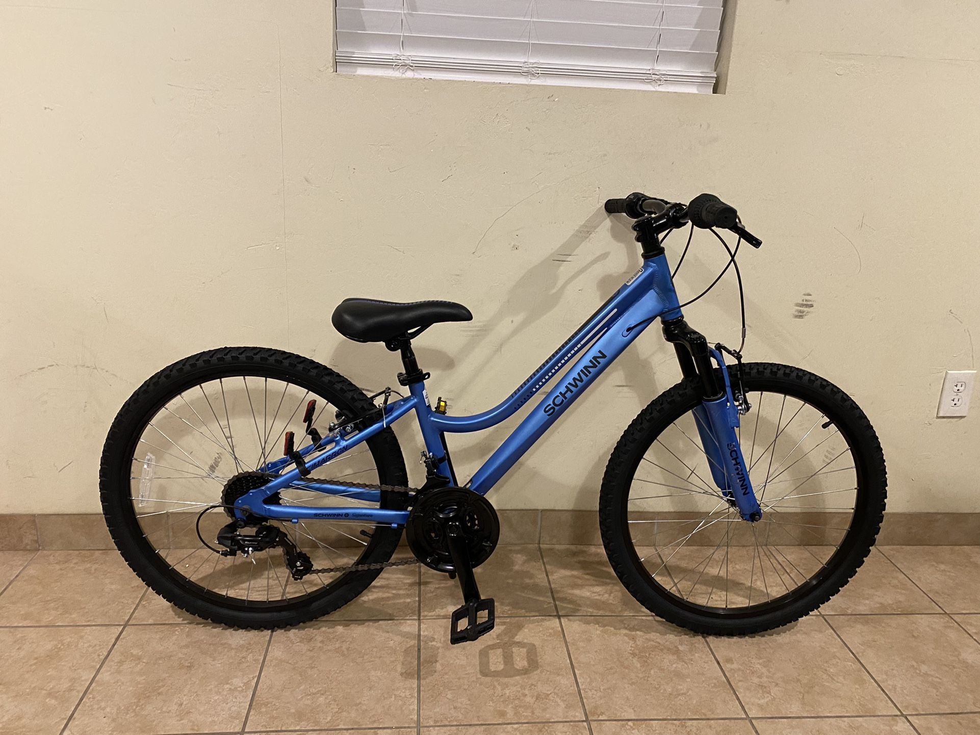 Schwinn Cimarron Girls Mountain Bike 