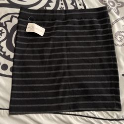 BLACK STRIPE SKIRT