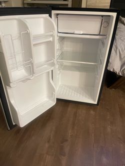 Mini fridge