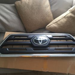 Parrilla Tacoma 2019 