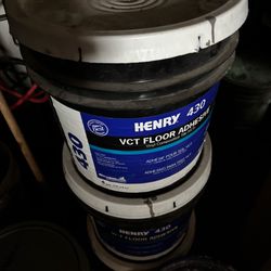 Floor adhesive 4 gallon bucket