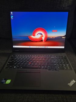Lenovo ThinkPad P16v 2 TB SSD, 32GB Ram, RTX 2000